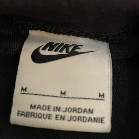 Nike long sleeve mock neck shirt - Picture 3 of 3